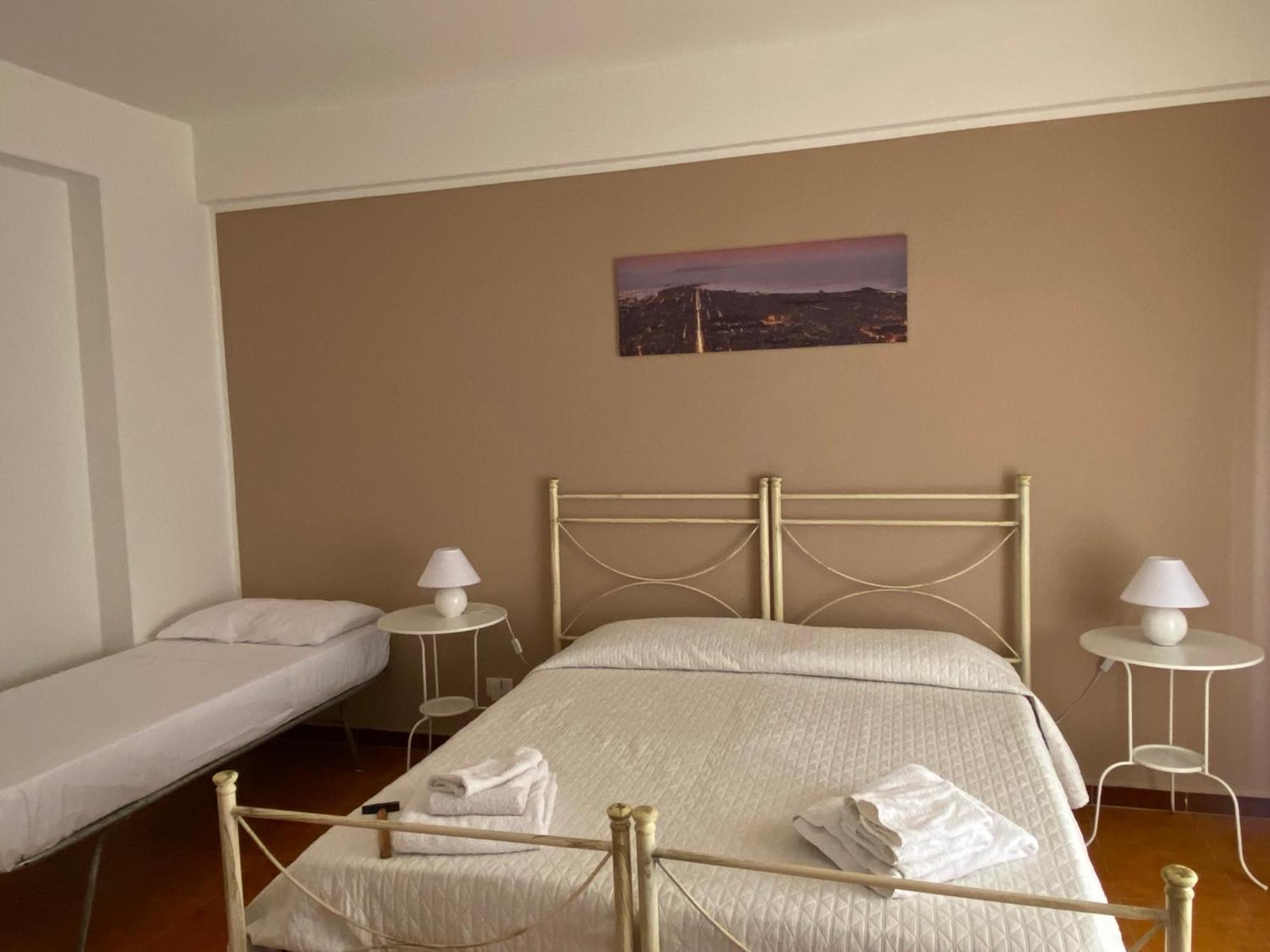 Dragonfly Rooms New Trapani Eksteriør bilde