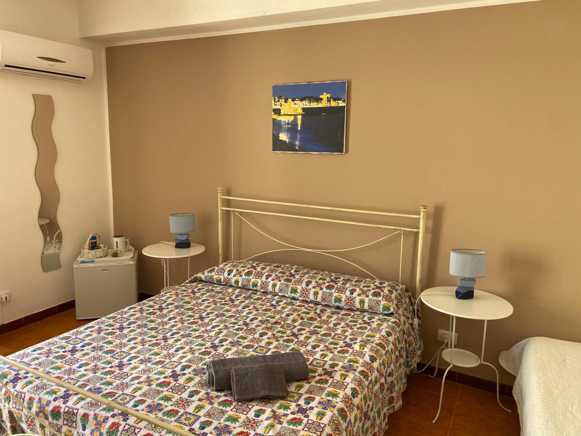 Dragonfly Rooms New Trapani Eksteriør bilde